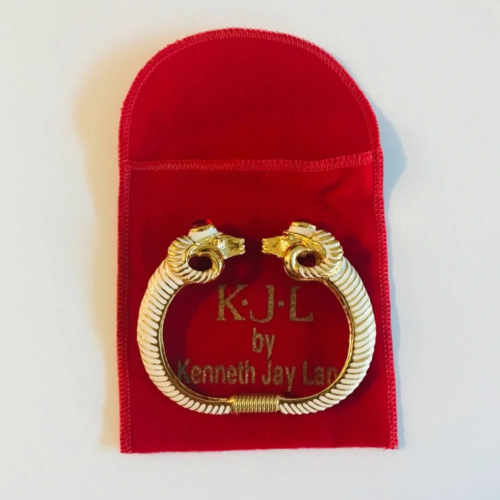 ‼️💥PRICE DROP ☄️ Kenneth Jay Lane enameled Ram Head spring-style Bangle Bracelet - Picture 8 of 8